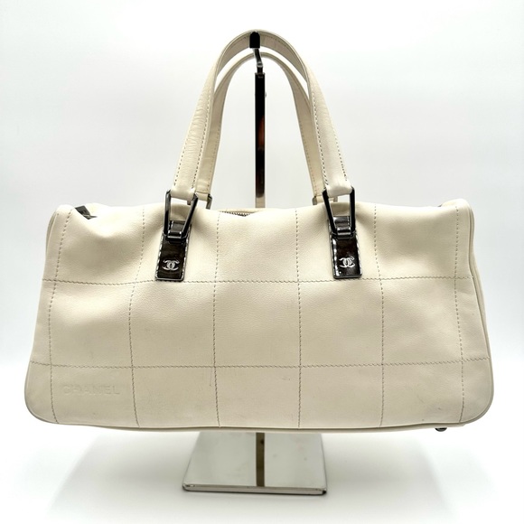 Auth Chanel White Chocolate Bar - Picture 3 of 15